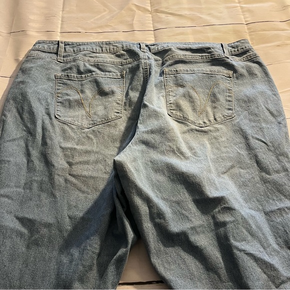 Light Wash A3 Denim Women's Plus Size Destructed Skinny Jeans, Size 26W - Picture 10 of 15